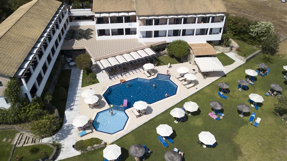 ホテル Porto Ligia エクステリア 写真