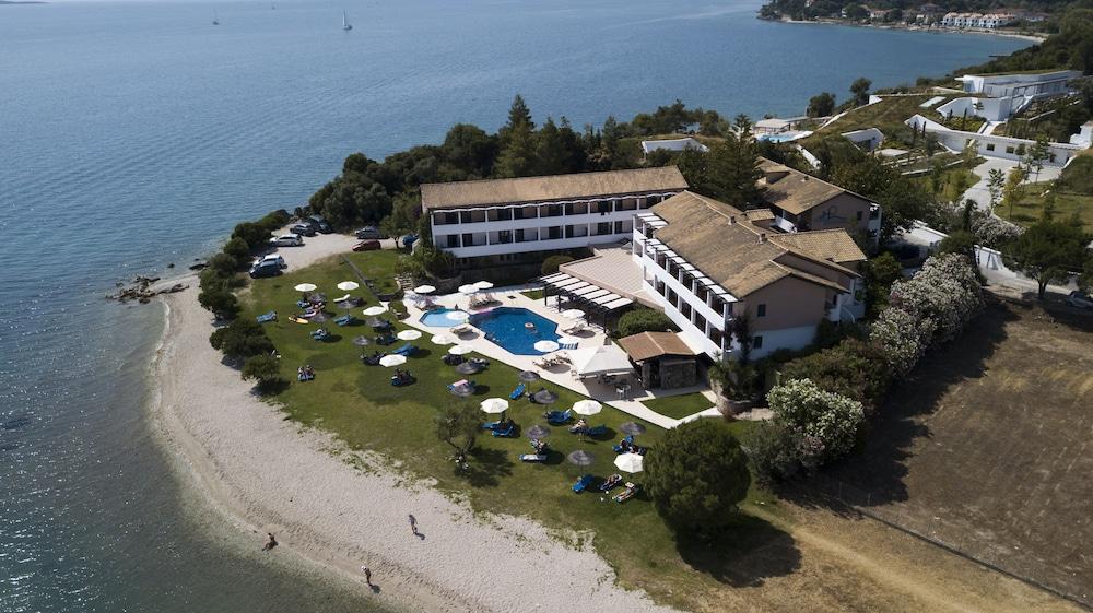 ホテル Porto Ligia エクステリア 写真